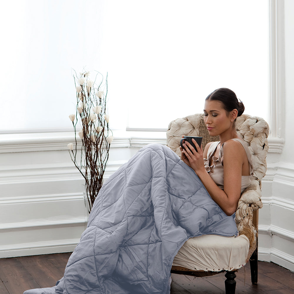 Quishion – 2 in 1 Scatter Cushion & Cozy Blanket, Quilt or Throw